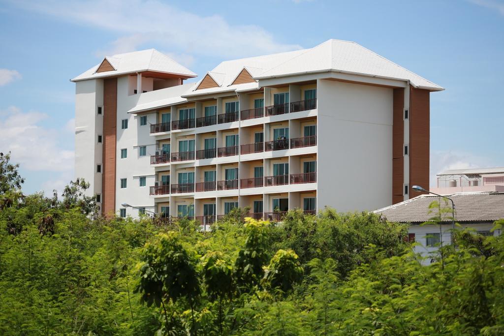 The Icon Place 2 @ Nurn Plub Wan Ban Map Yai Lia Bagian luar foto